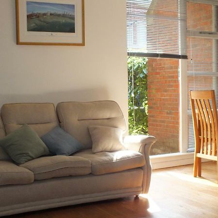 Rotherhithe Apartment Near Park And River ロンドン エクステリア 写真