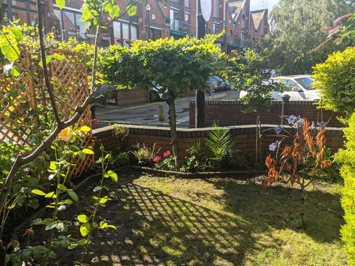 Rotherhithe Apartment Near Park And River ロンドン エクステリア 写真