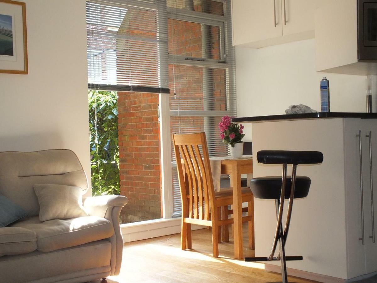 Rotherhithe Apartment Near Park And River ロンドン エクステリア 写真